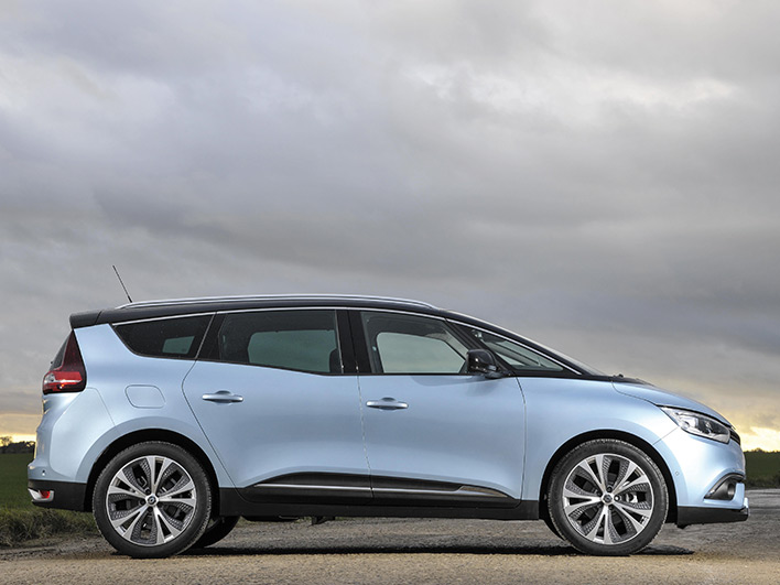Renault Grand Scenic side view